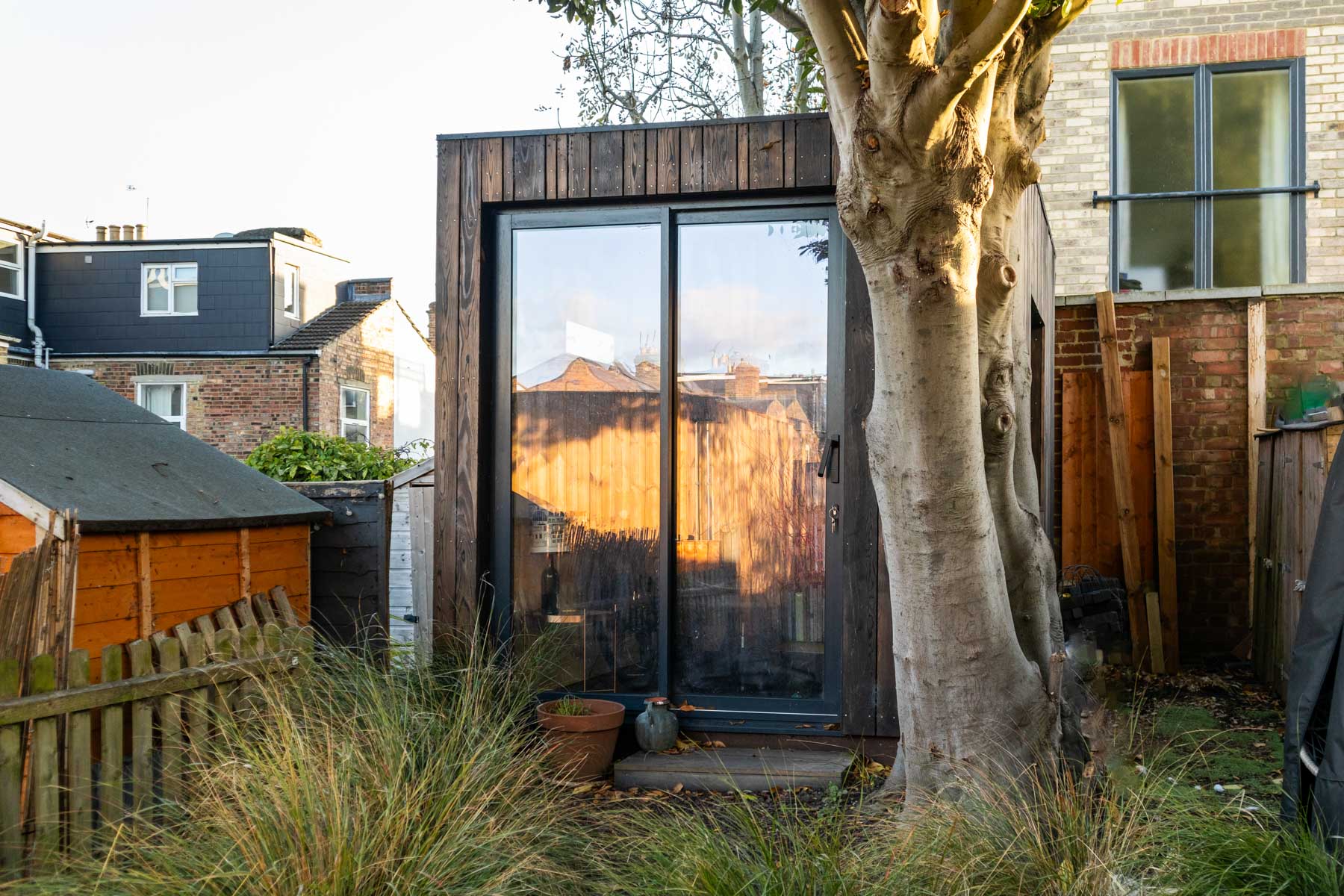 Modular Office Pod | Prefab Backyard Office for Working From Home