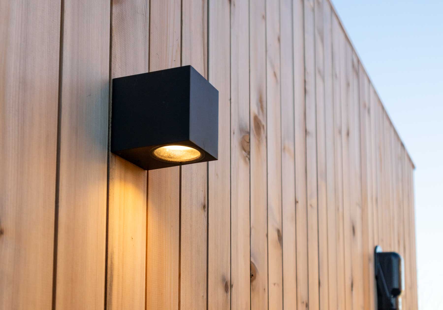 Home Office Ideas With Storage | Modern Backyard Office Pods